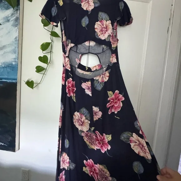 Floral Maxi Dress - URBAN OUTFITTERS - Picture 7 of 7